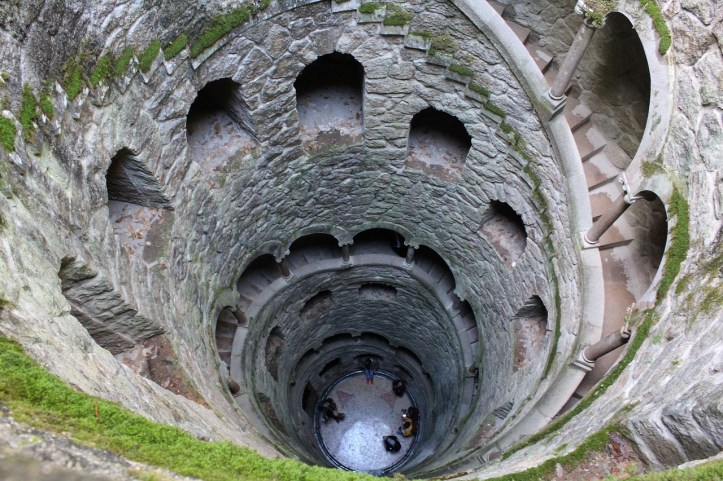 Pozzo dell’iniziazione, Quinta da Regaleira, Sintra, Portogallo 