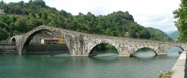 Ponte della Maddalena detto del Diavolo, Lucca