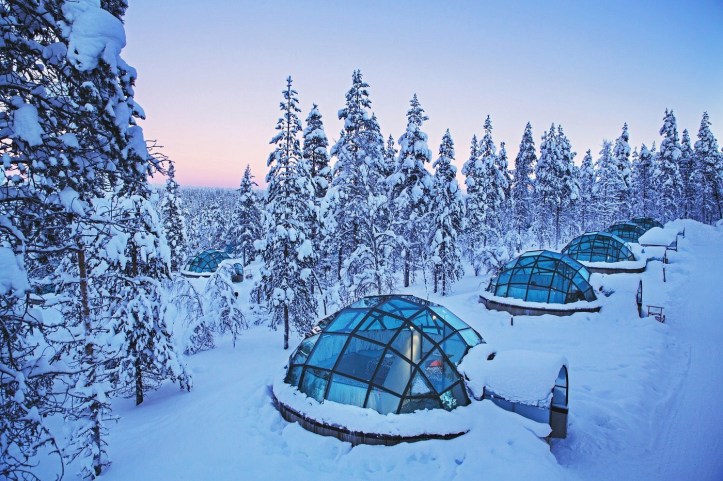 Igloo di ghiaccio nell’estremo nord per vedere l’aurora boreale, Finlandia 