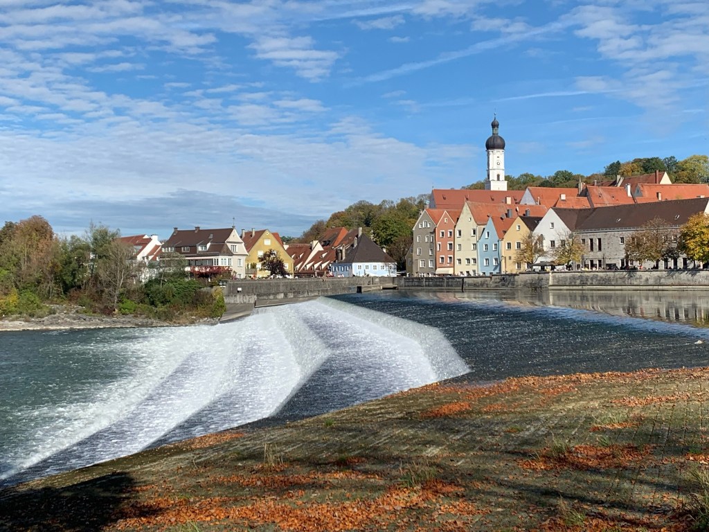 Cascata artificiale sul fiume Lech