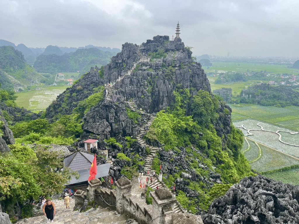 Scalinata della Mua cave a Tam Coc